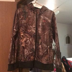 Under Armor camo sweatshirt.